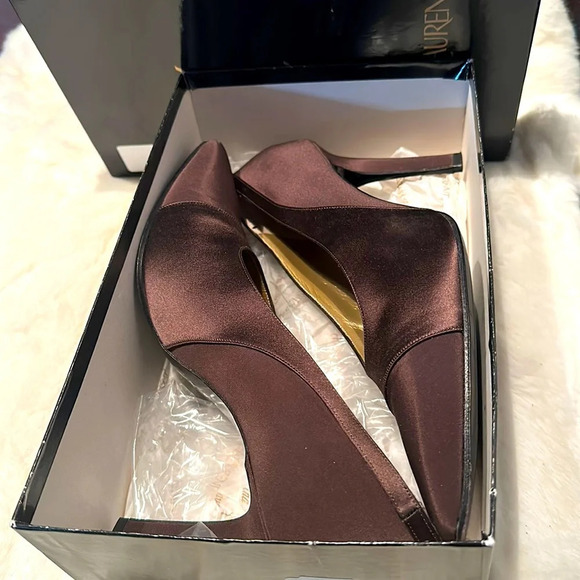 Yves Saint Laurent YSL Garo Chocolate heels size 9.5M(3”) - Picture 4 of 13